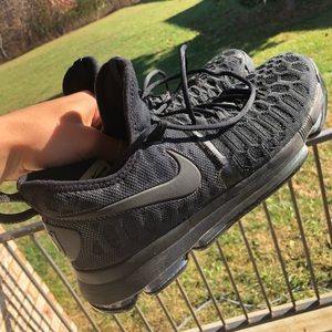 Kd 9 “Black Space”